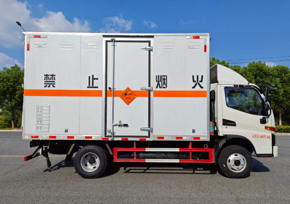 吉木萨尔2025年第三批民爆行业安全生产典型执法案例